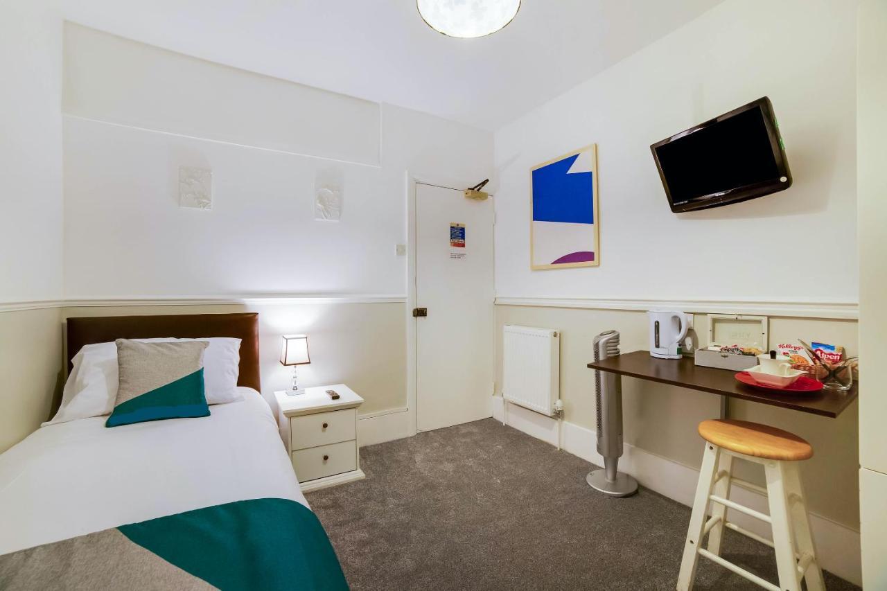 Airport Lodge Farnborough  Camera foto